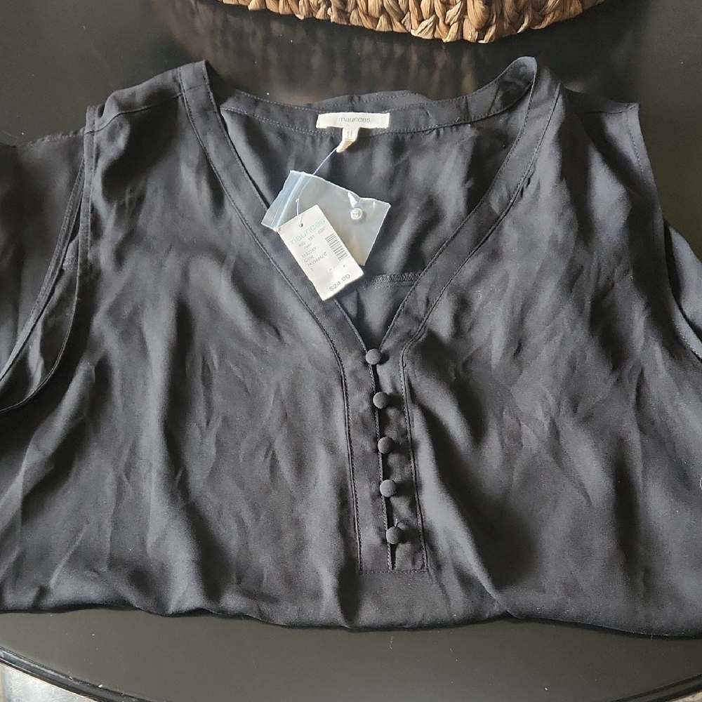 Black Sleeveless Top